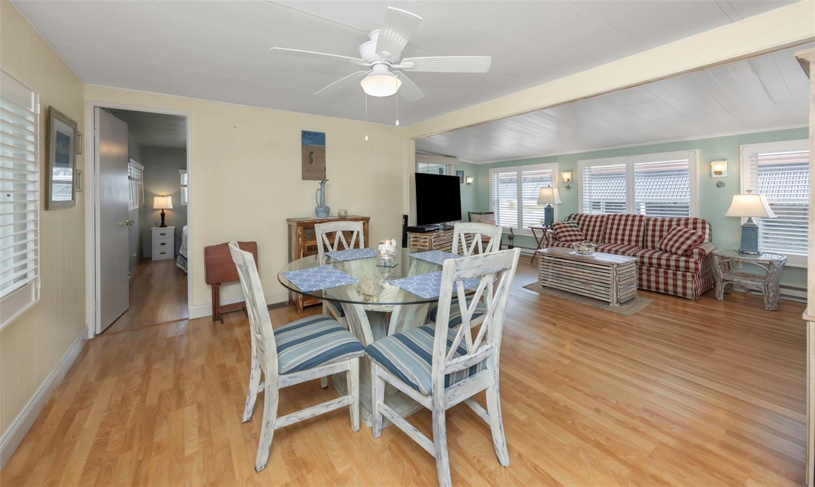 Image 16 of 60 For 1100 Belcher Road S 210