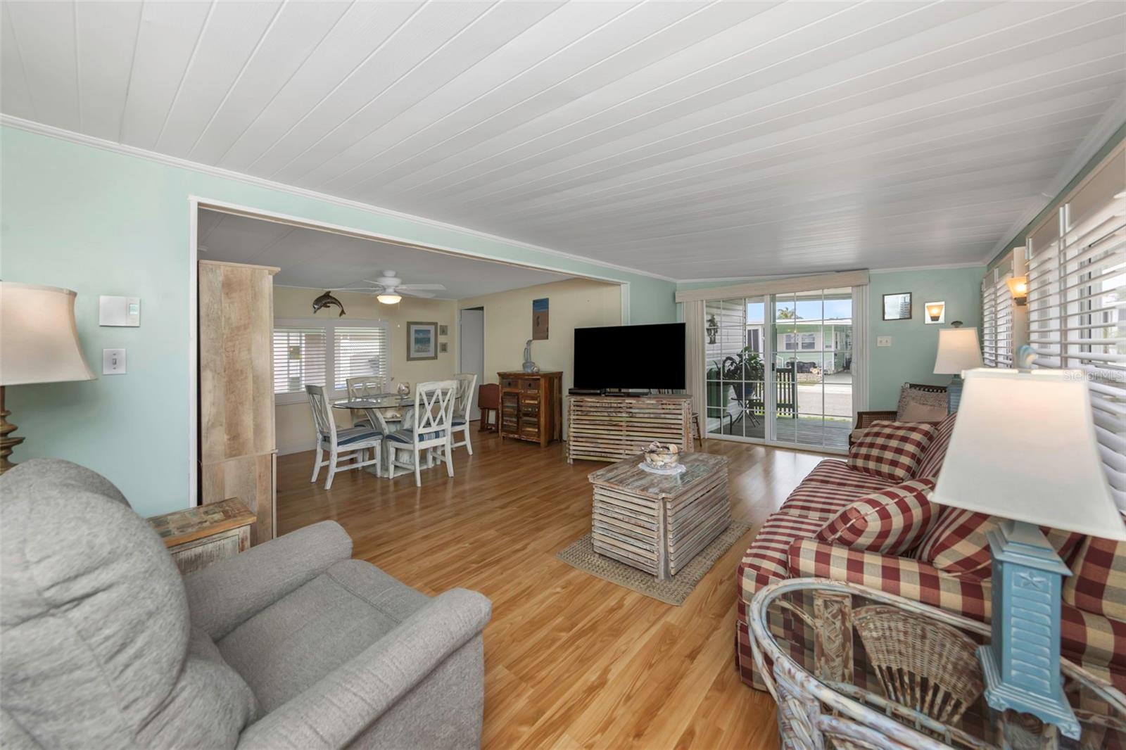 Image 20 of 60 For 1100 Belcher Road S 210