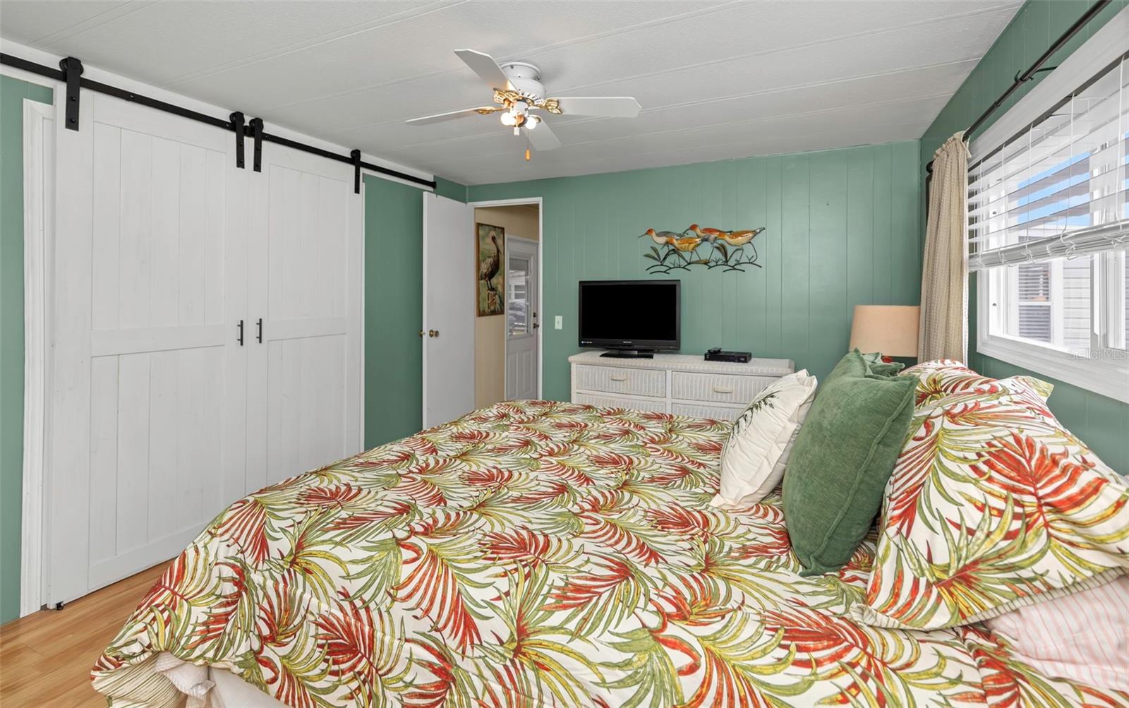 Image 23 of 60 For 1100 Belcher Road S 210