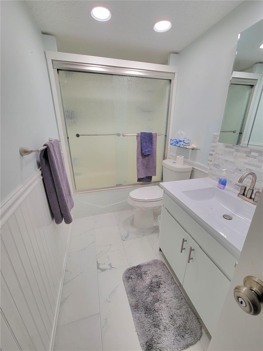 Image 14 of 30 For 930 Virginia Street 203