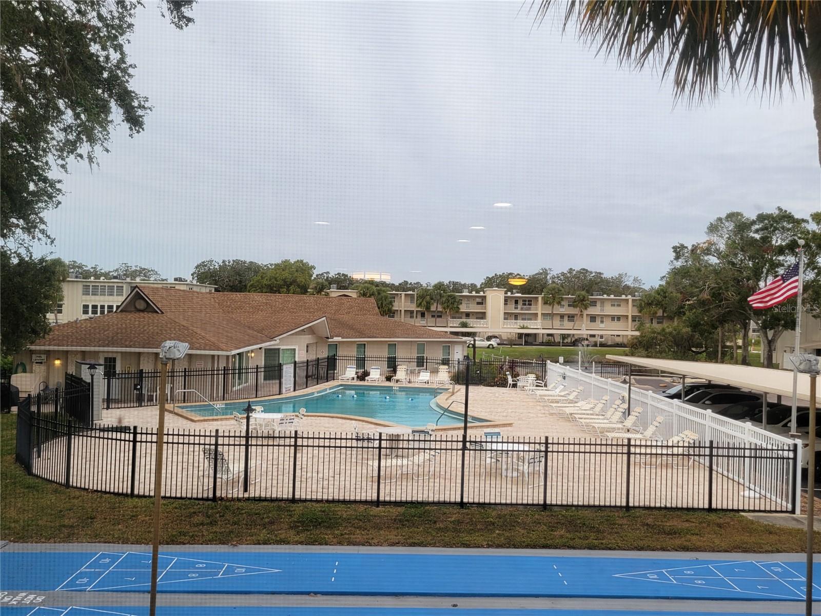 Image 17 of 30 For 930 Virginia Street 203