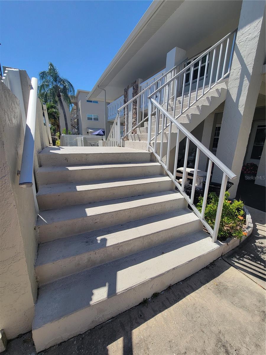 Image 23 of 30 For 930 Virginia Street 203