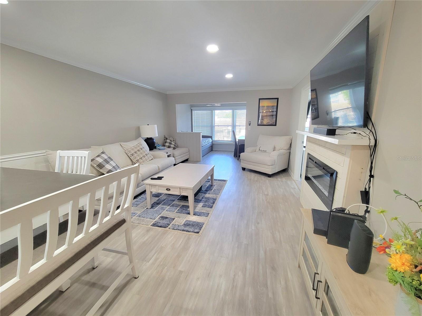 Image 6 of 30 For 930 Virginia Street 203