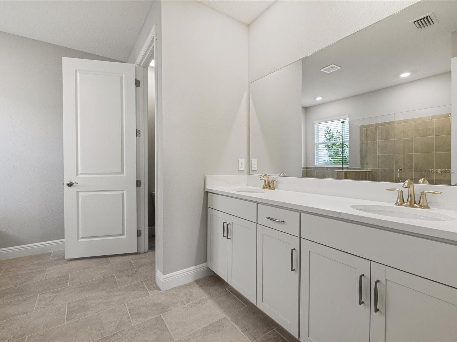 Image 17 of 27 For 17707 Gulf Ranch Place