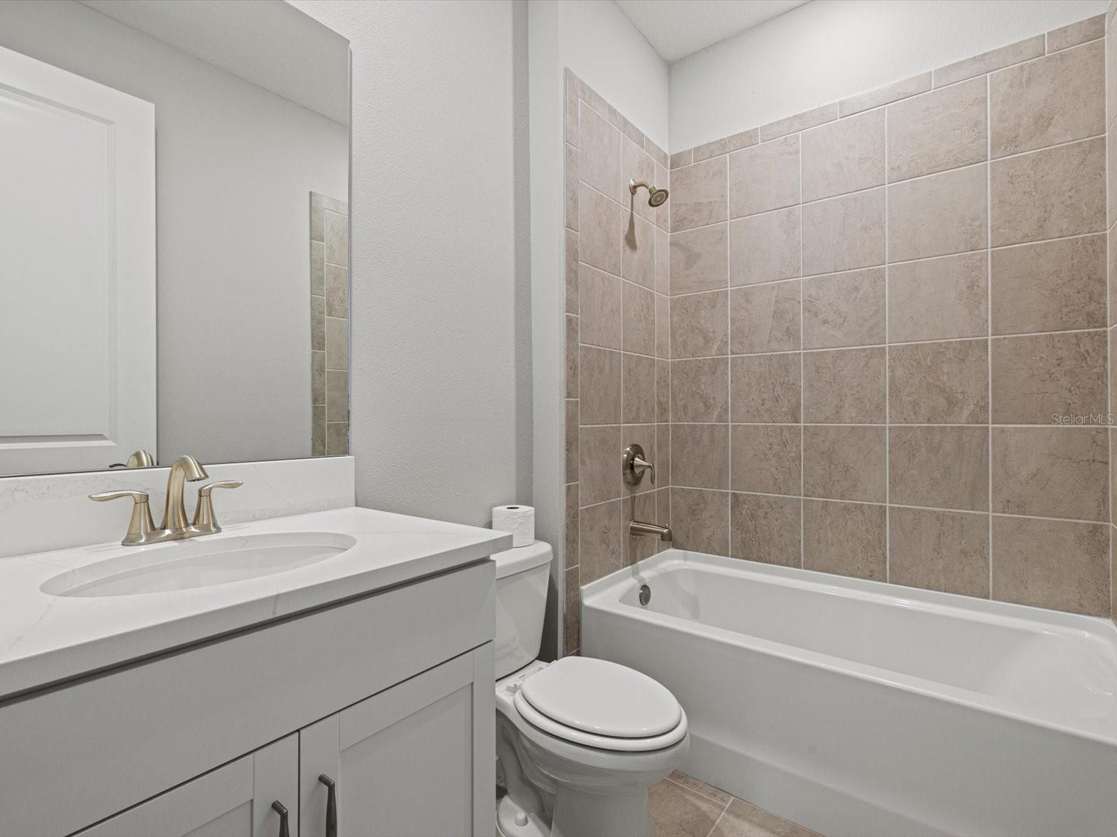 Image 21 of 27 For 17707 Gulf Ranch Place