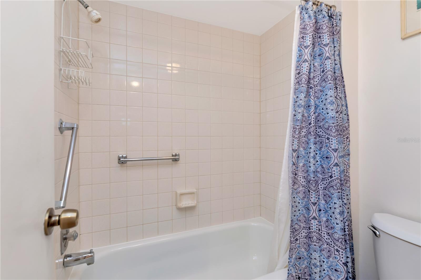 Image 16 of 34 For 11485 Oakhurst Road A105