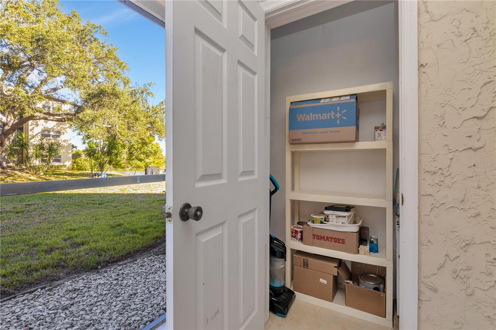 Image 23 of 34 For 11485 Oakhurst Road A105