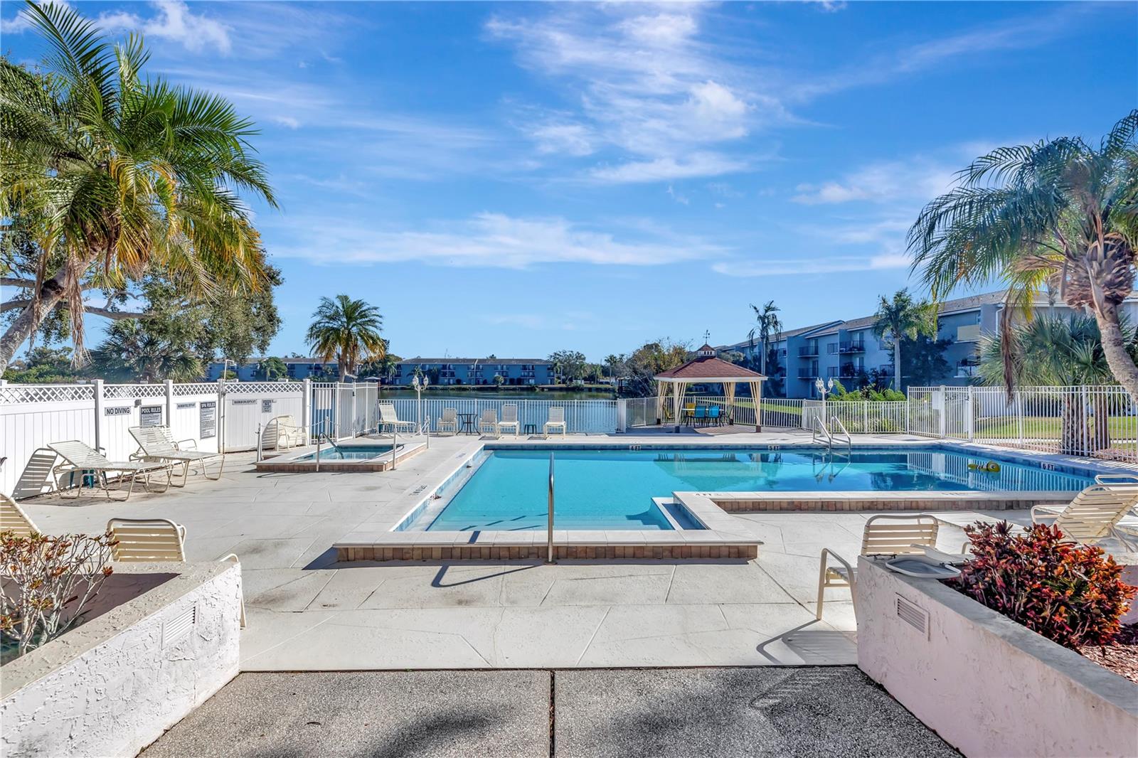 Image 31 of 34 For 11485 Oakhurst Road A105