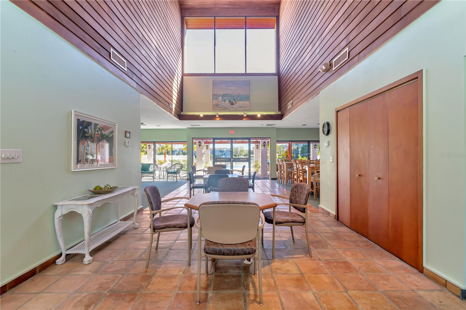 Image 33 of 34 For 11485 Oakhurst Road A105