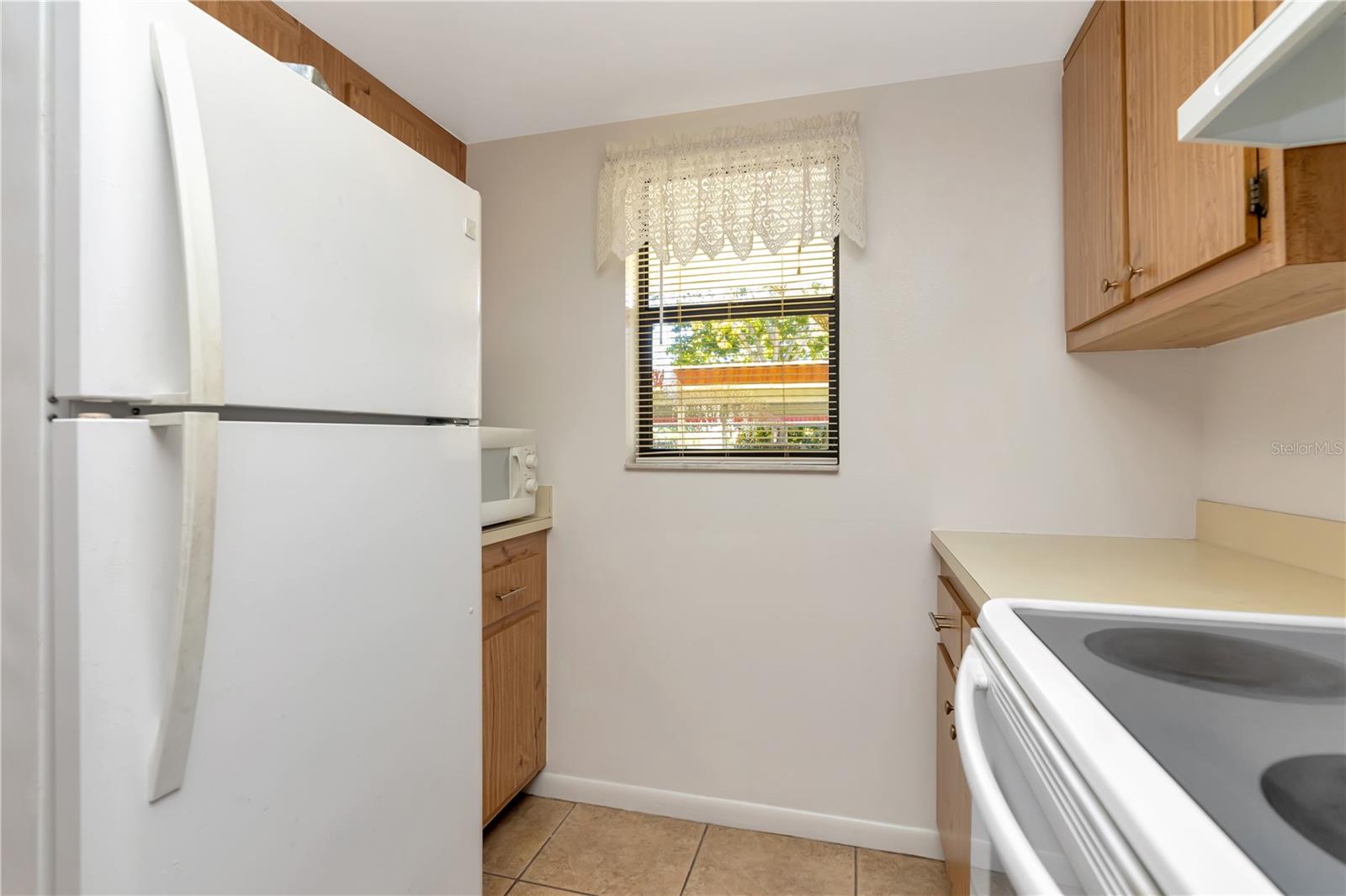 Image 7 of 34 For 11485 Oakhurst Road A105