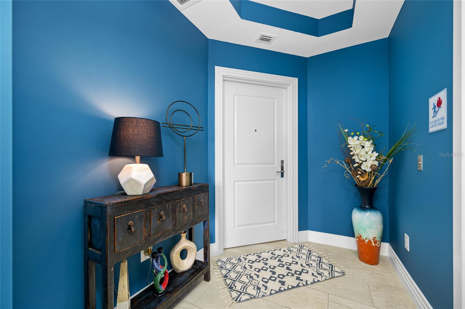 Image 3 of 34 For 1325 Snell Isle Boulevard Ne 810