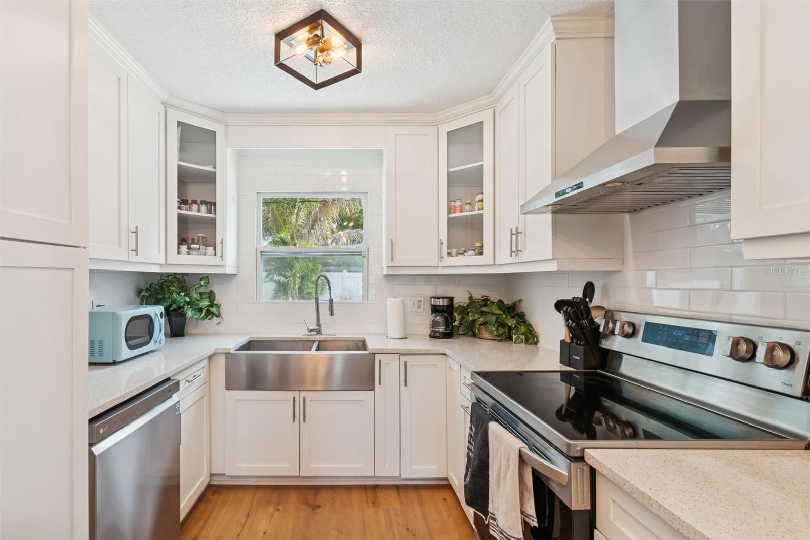 Image 10 of 50 For 7631 18th Way N