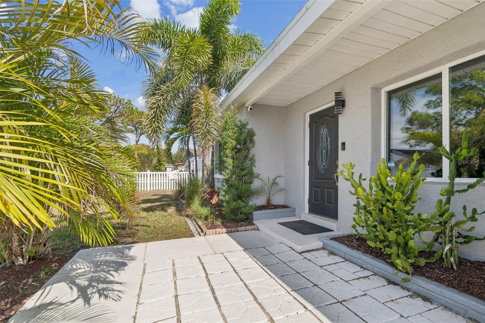 Image 2 of 50 For 7631 18th Way N