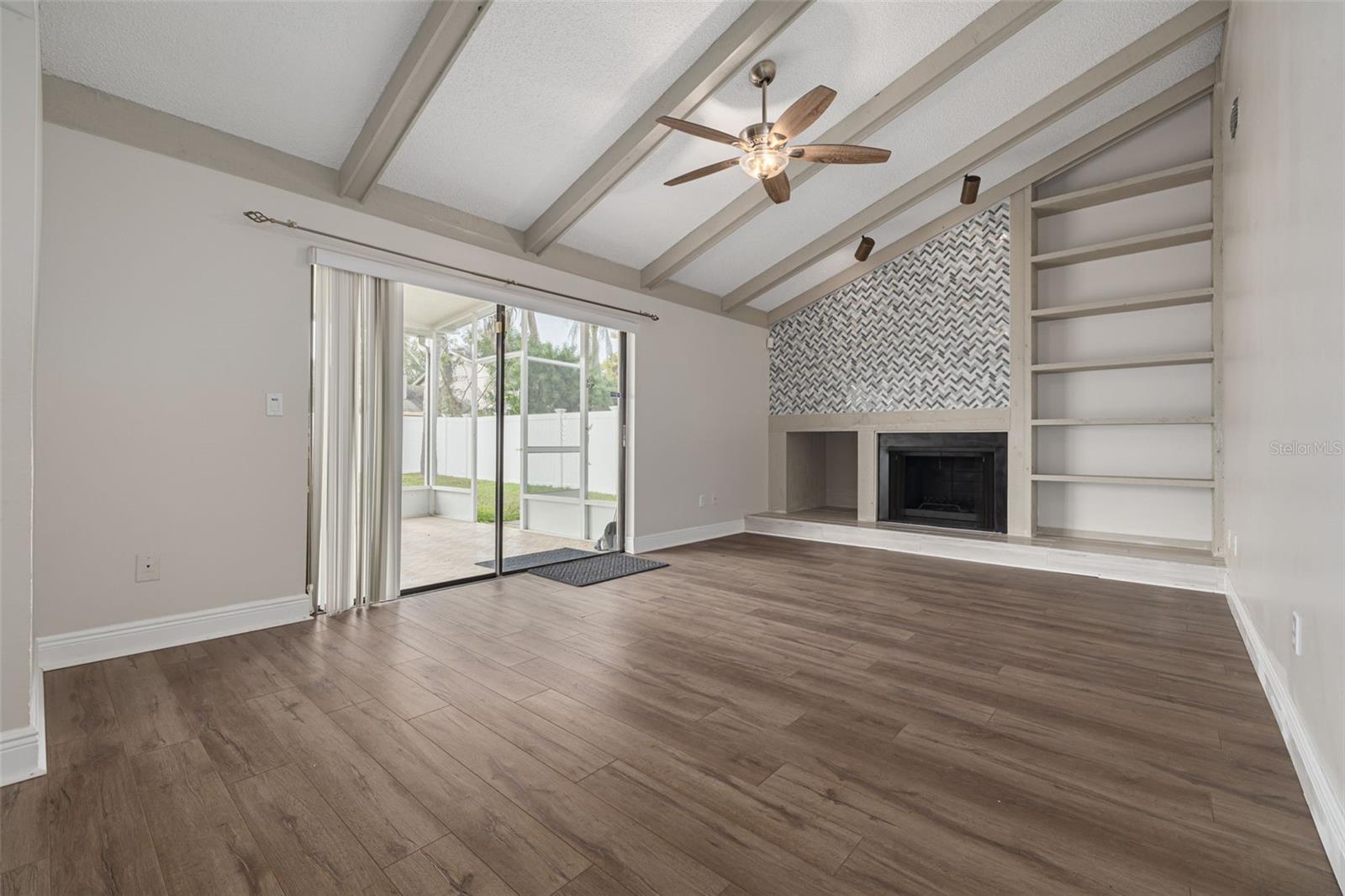 Image 11 of 44 For 10904 Autumn Oak Place