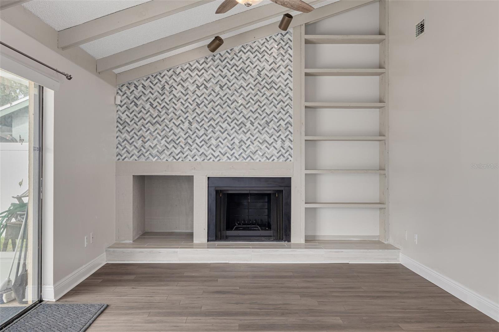 Image 12 of 44 For 10904 Autumn Oak Place