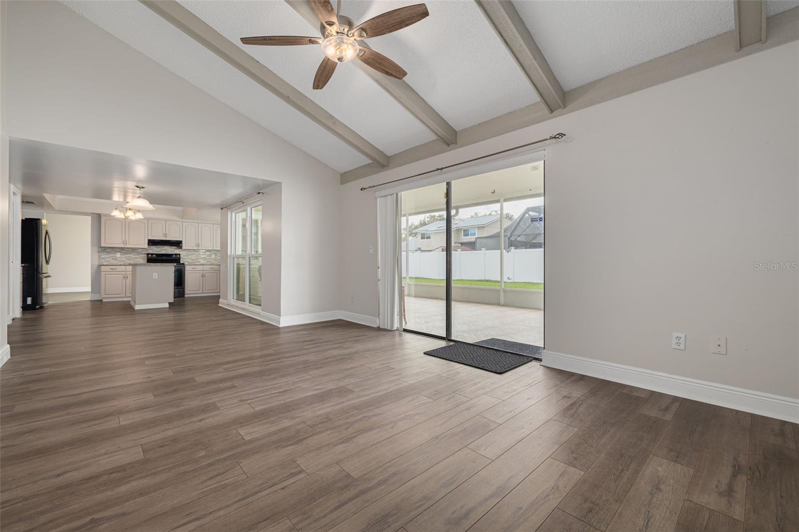 Image 13 of 44 For 10904 Autumn Oak Place