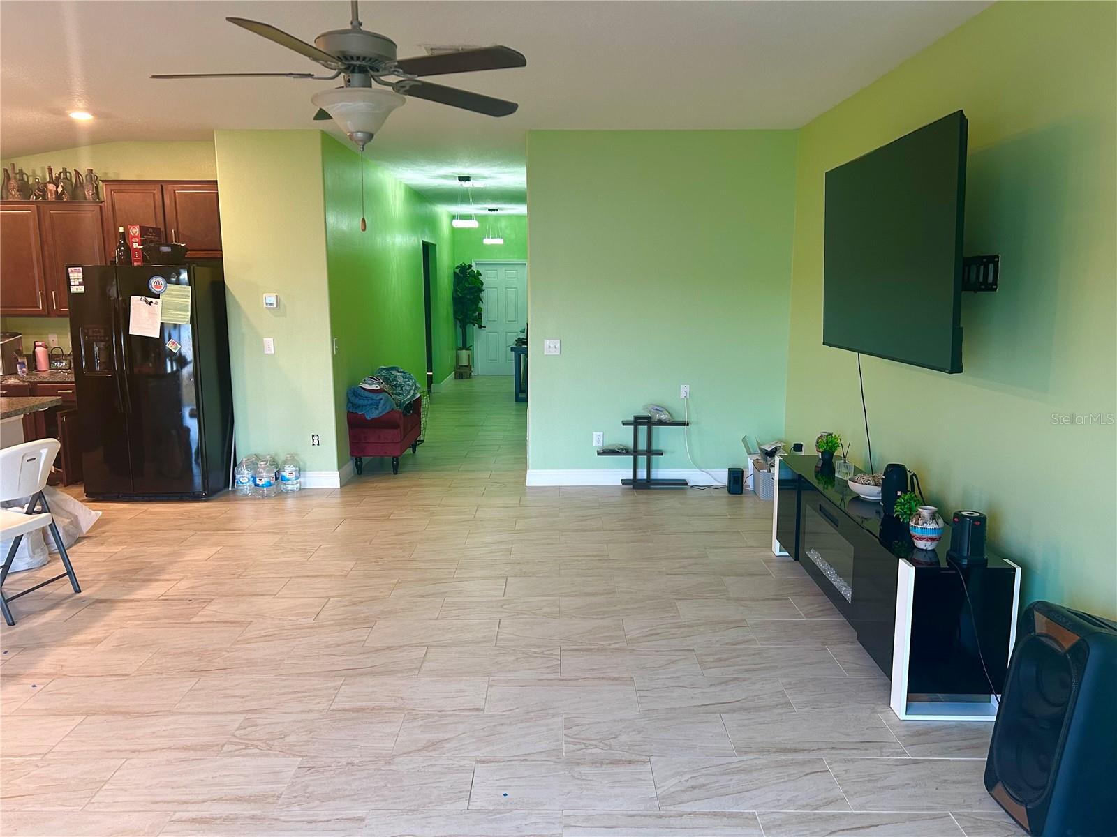 Image 8 of 18 For 106 Cascade Bend Drive