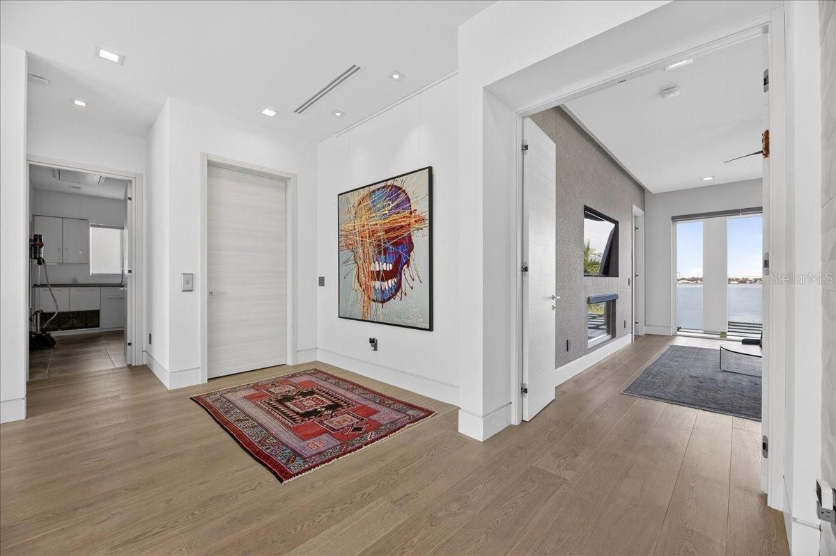 Image 16 of 77 For 1320 Boca Ciega Isle Drive