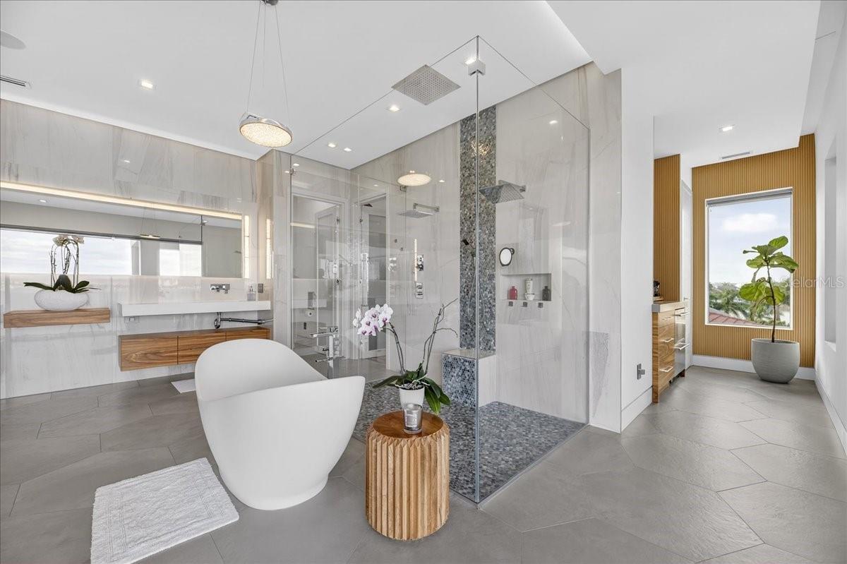 Image 21 of 77 For 1320 Boca Ciega Isle Drive