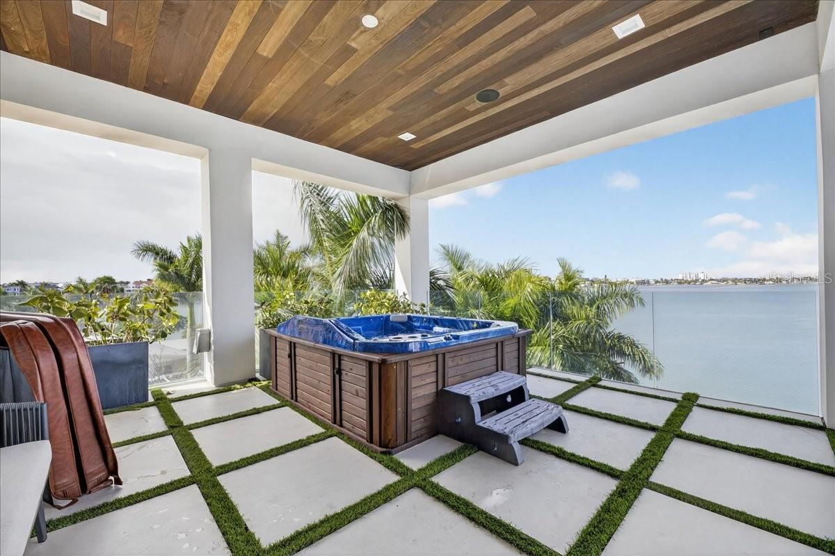 Image 25 of 77 For 1320 Boca Ciega Isle Drive