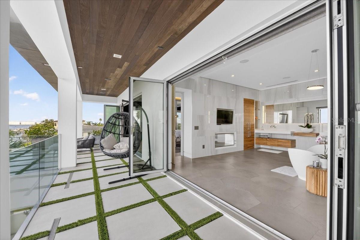 Image 26 of 77 For 1320 Boca Ciega Isle Drive