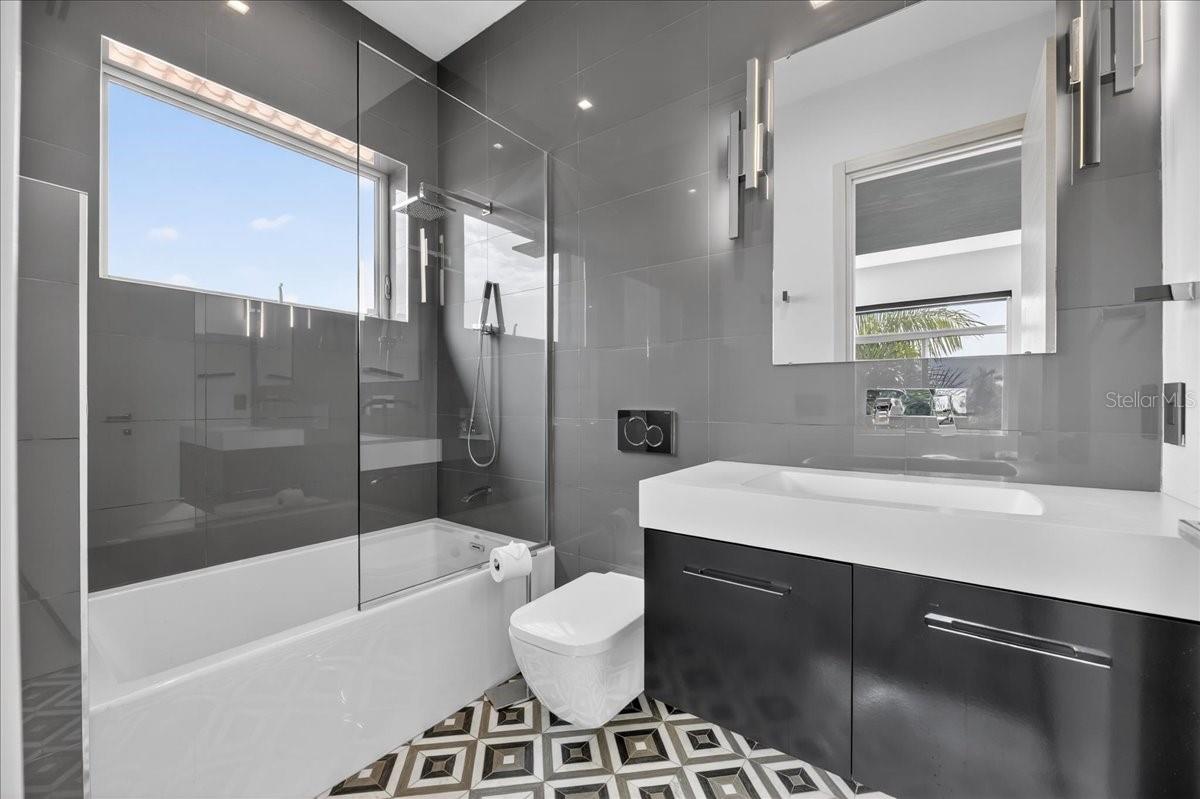 Image 35 of 77 For 1320 Boca Ciega Isle Drive