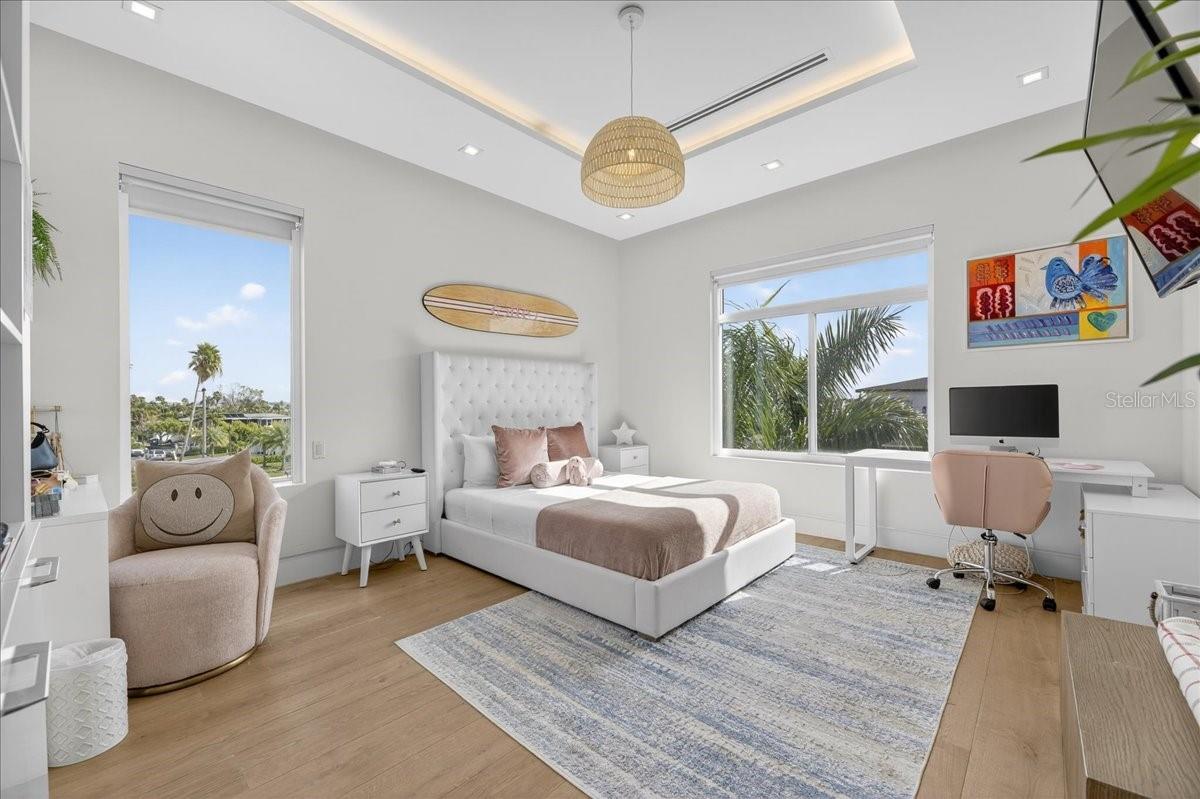 Image 36 of 77 For 1320 Boca Ciega Isle Drive