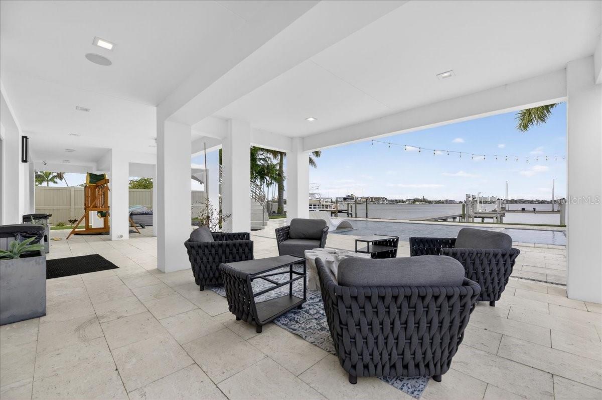 Image 38 of 77 For 1320 Boca Ciega Isle Drive