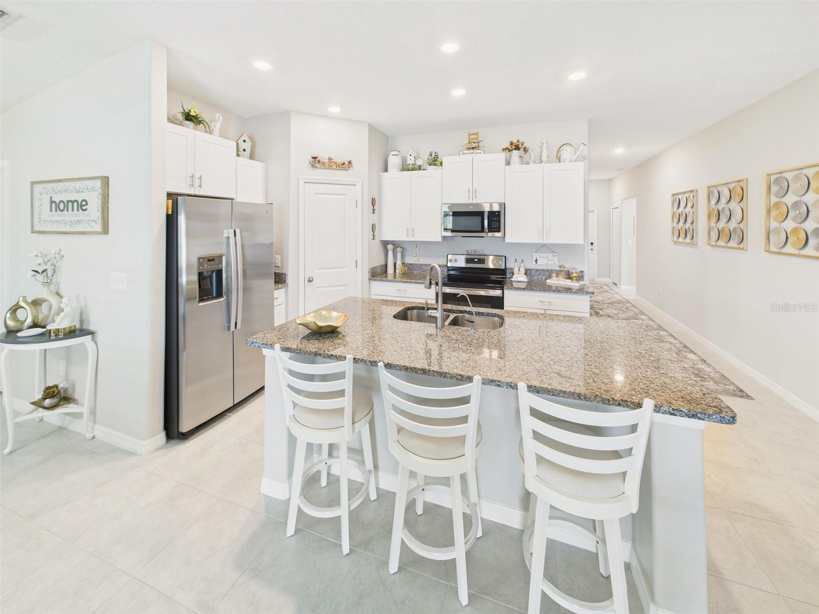 Image 10 of 31 For 7011 King Creek Drive