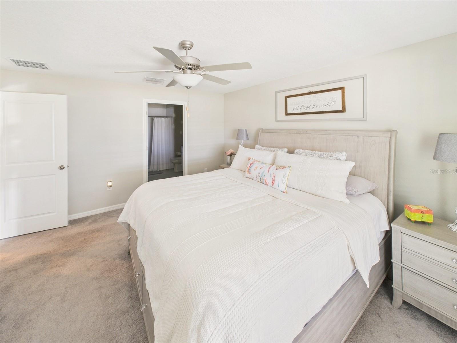 Image 16 of 31 For 7011 King Creek Drive