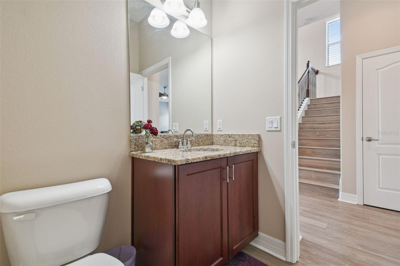 Image 17 of 70 For 2566 Lake Manor Drive