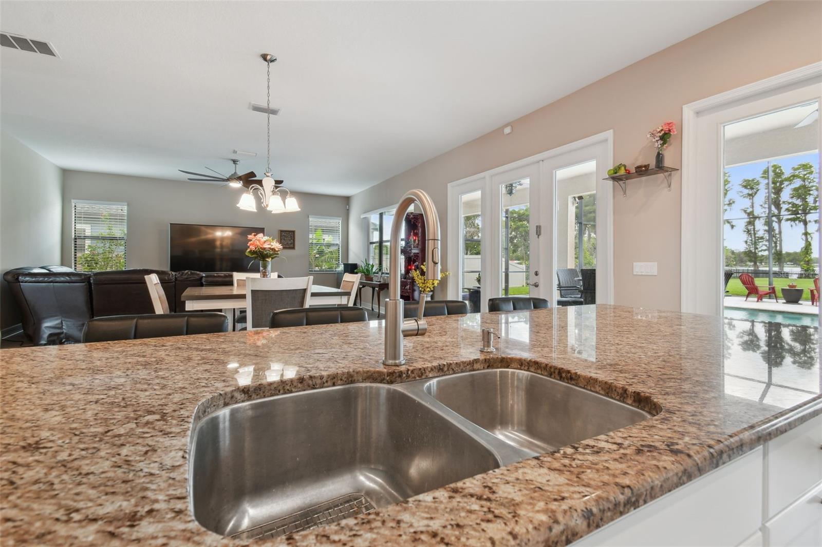 Image 26 of 70 For 2566 Lake Manor Drive