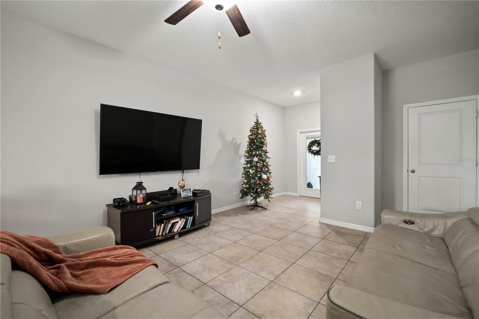 Image 7 of 45 For 7621 Ginger Lily Court