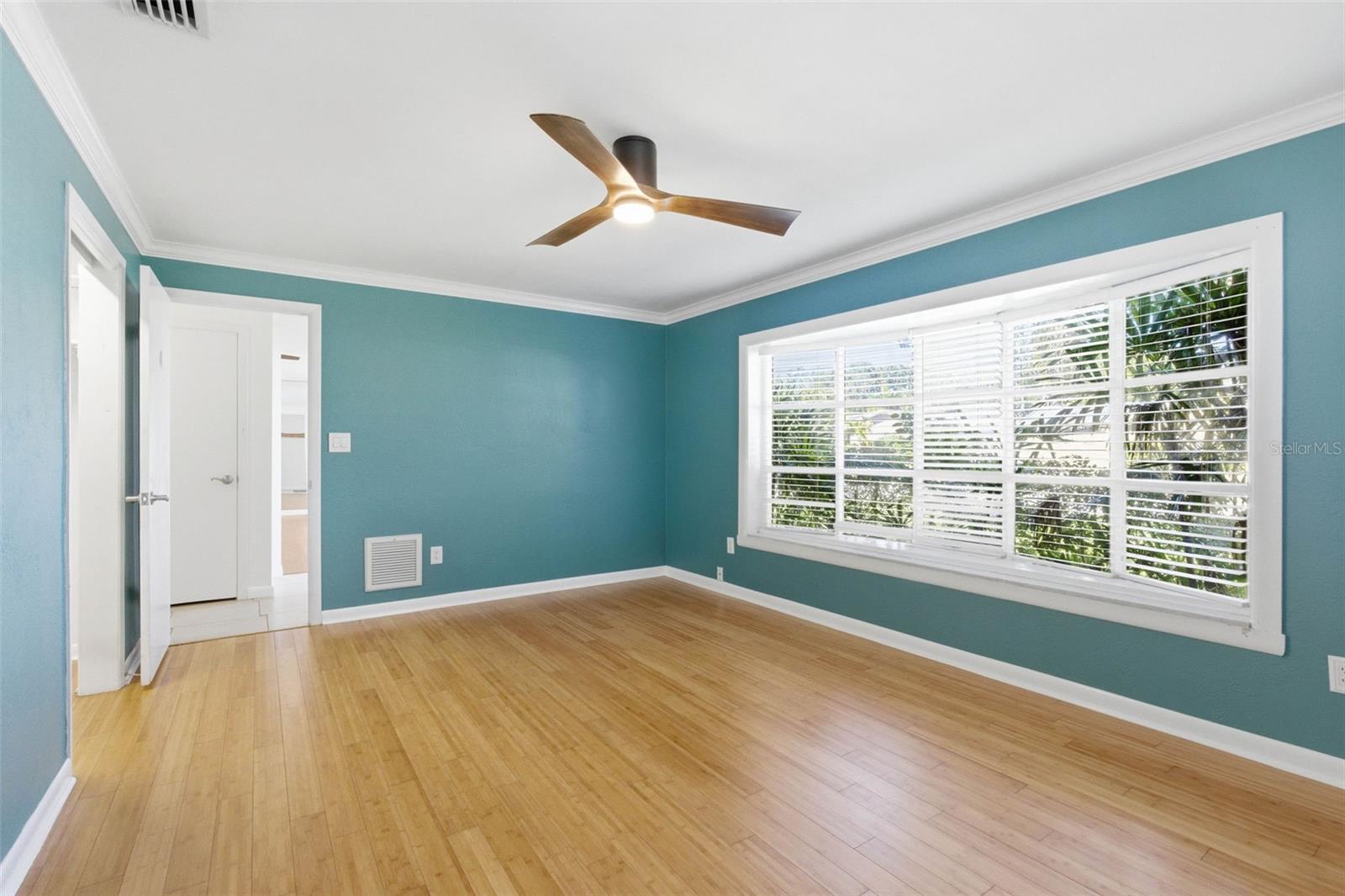 Image 16 of 46 For 14108 110th Terrace