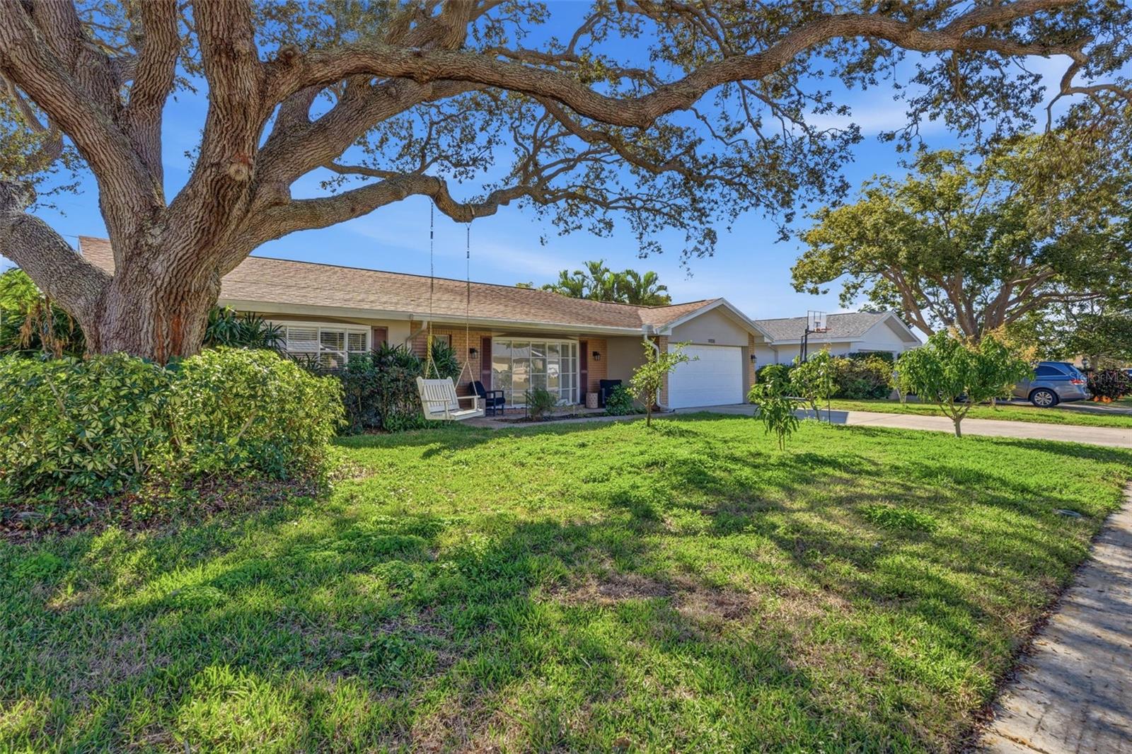 Image 5 of 46 For 14108 110th Terrace