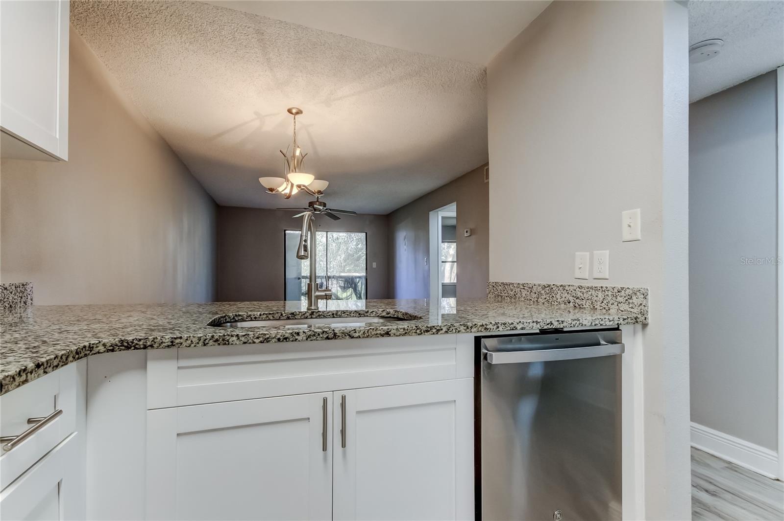 Image 17 of 42 For 5023 Terrace Palms Circle 201