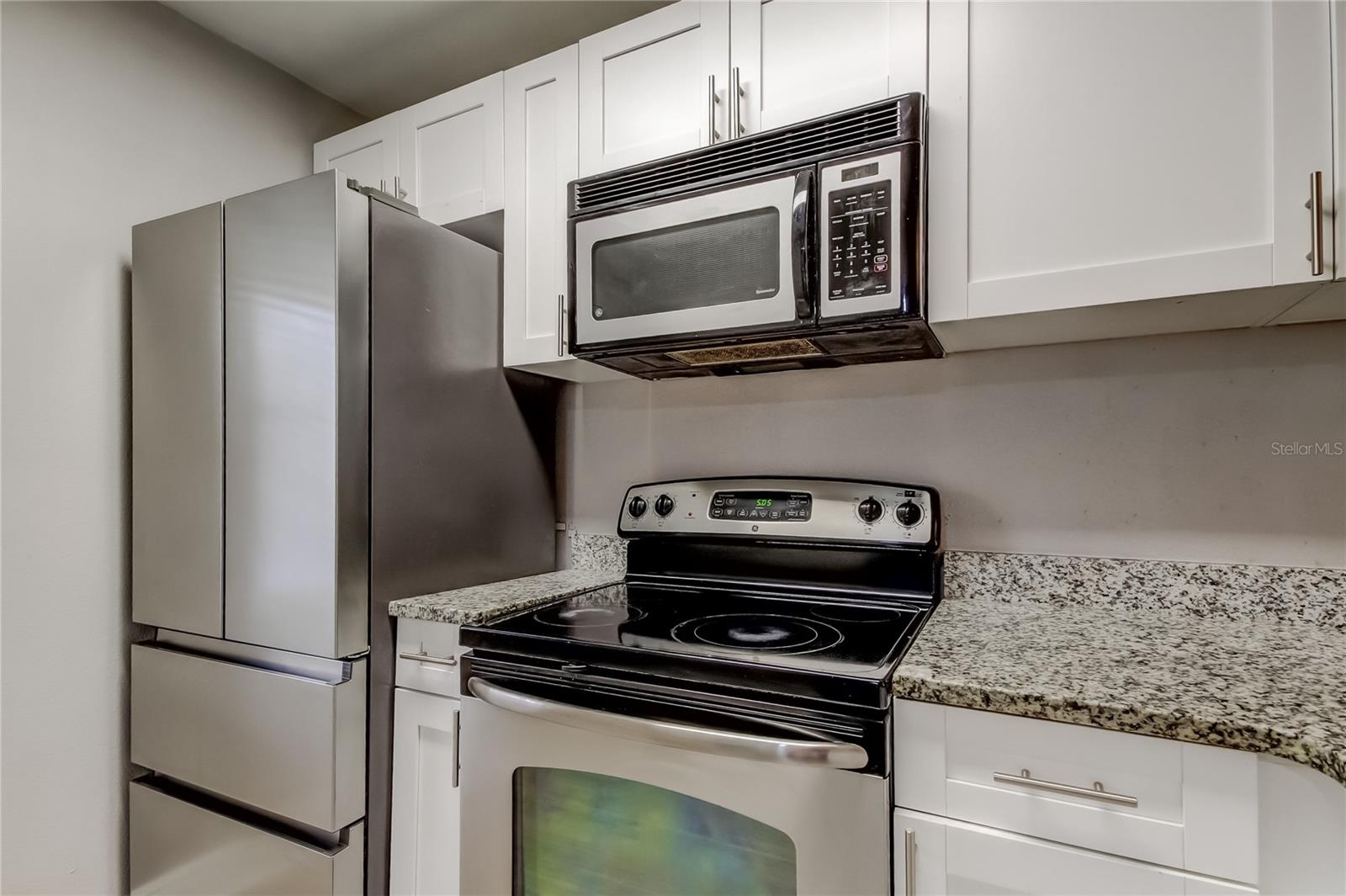 Image 18 of 42 For 5023 Terrace Palms Circle 201