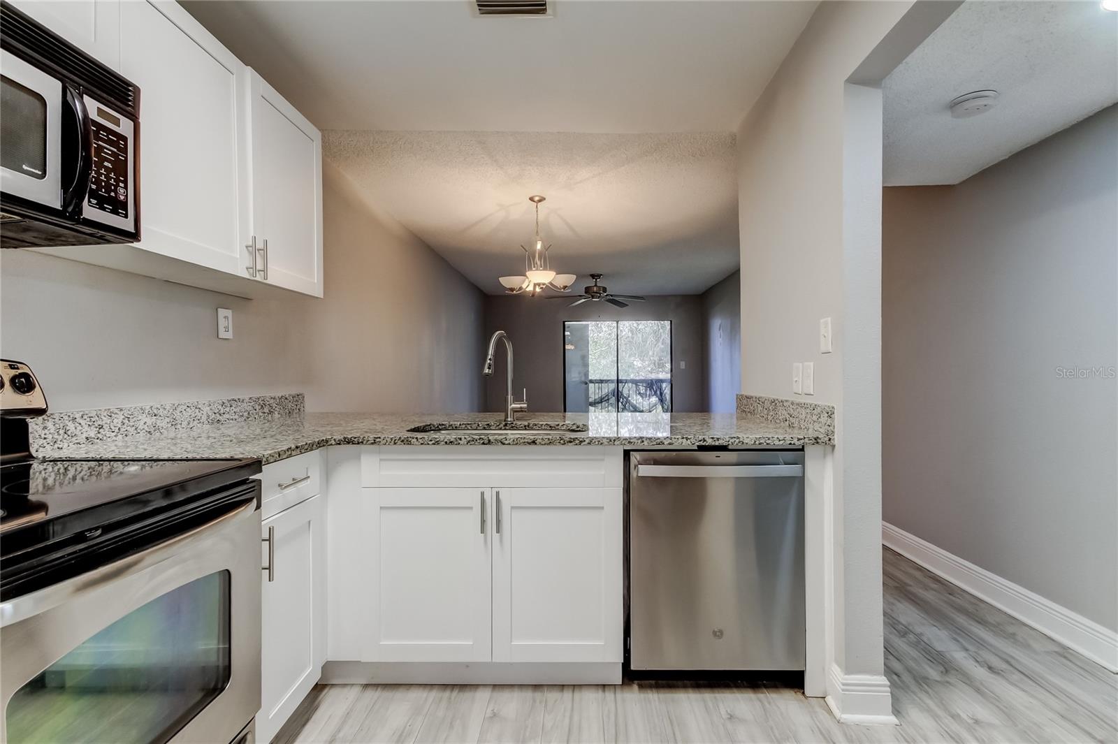 Image 20 of 42 For 5023 Terrace Palms Circle 201