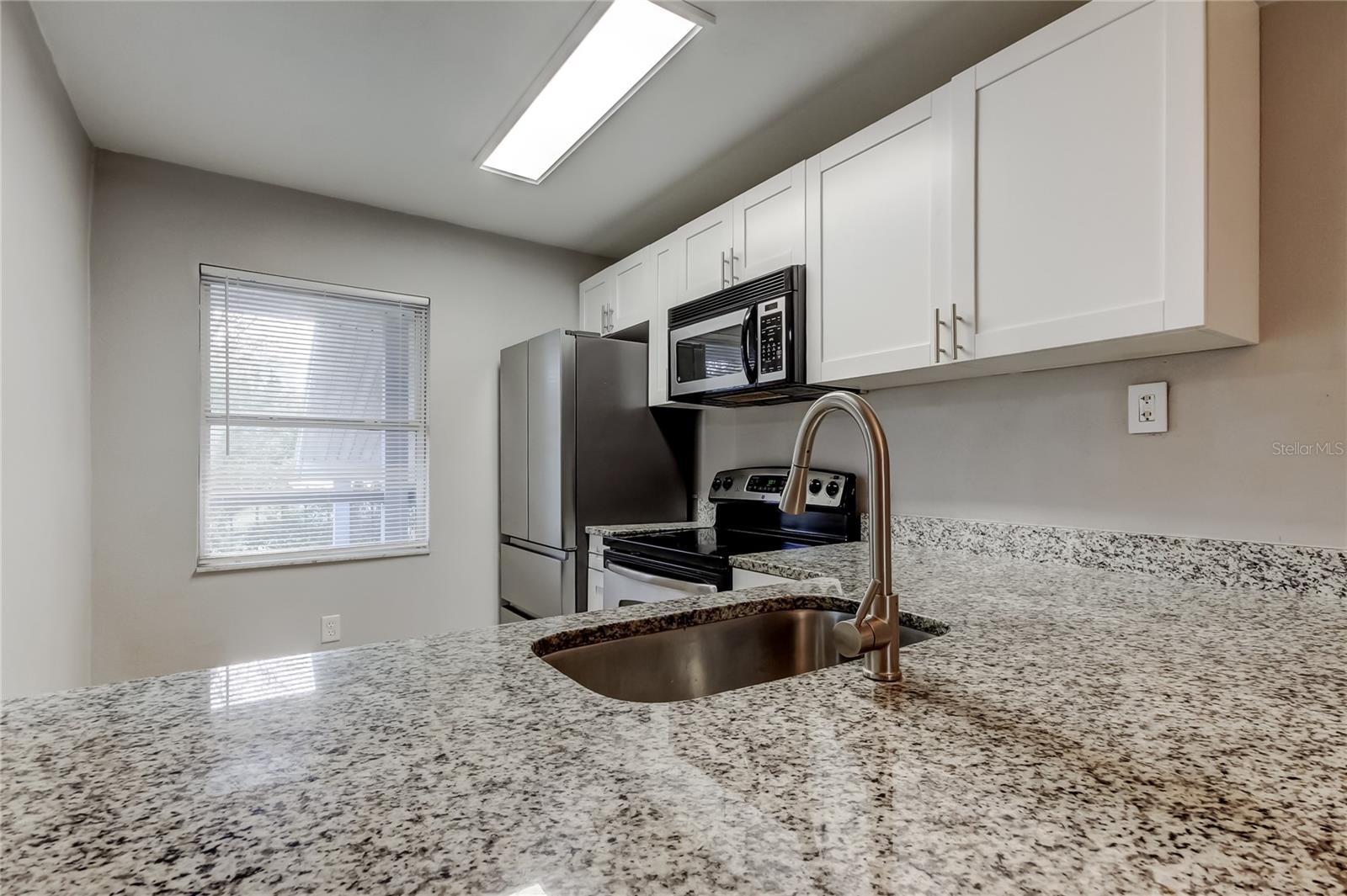 Image 21 of 42 For 5023 Terrace Palms Circle 201