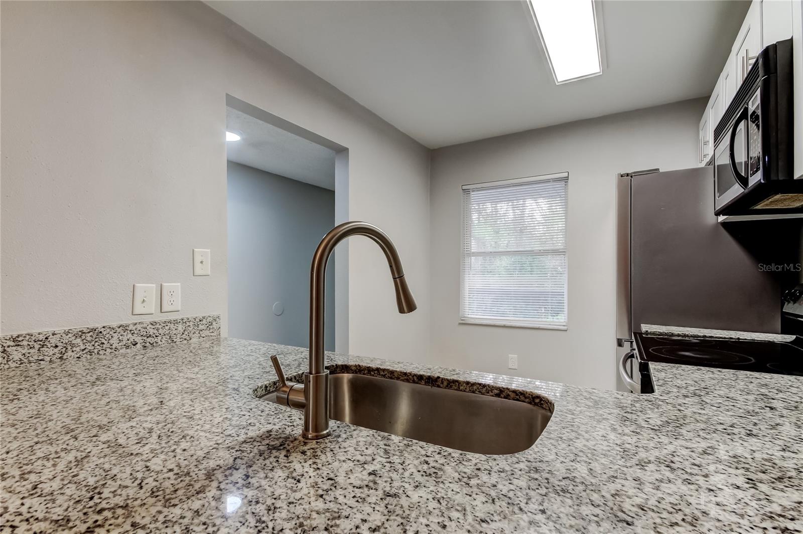 Image 22 of 42 For 5023 Terrace Palms Circle 201