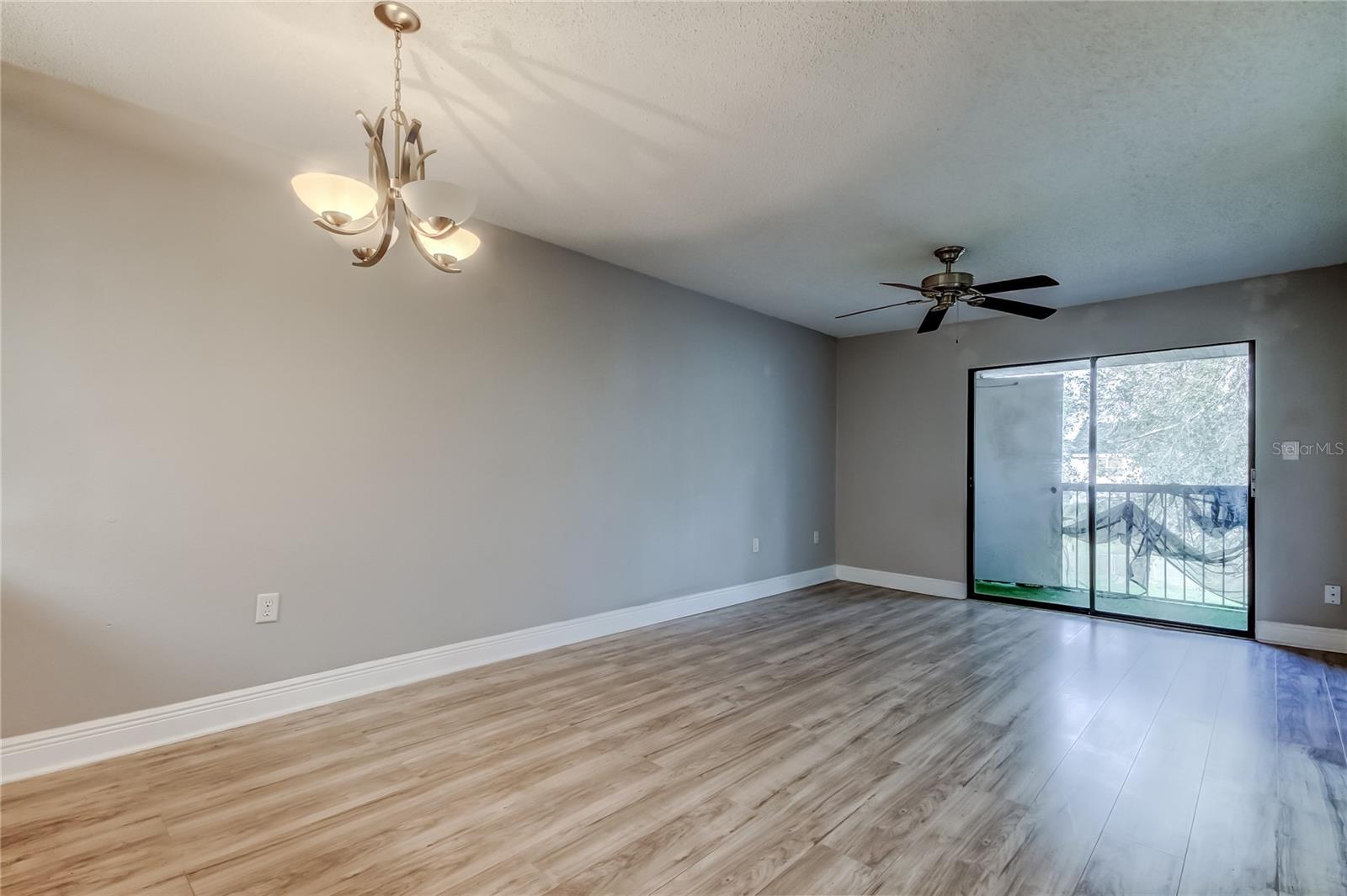 Image 26 of 42 For 5023 Terrace Palms Circle 201