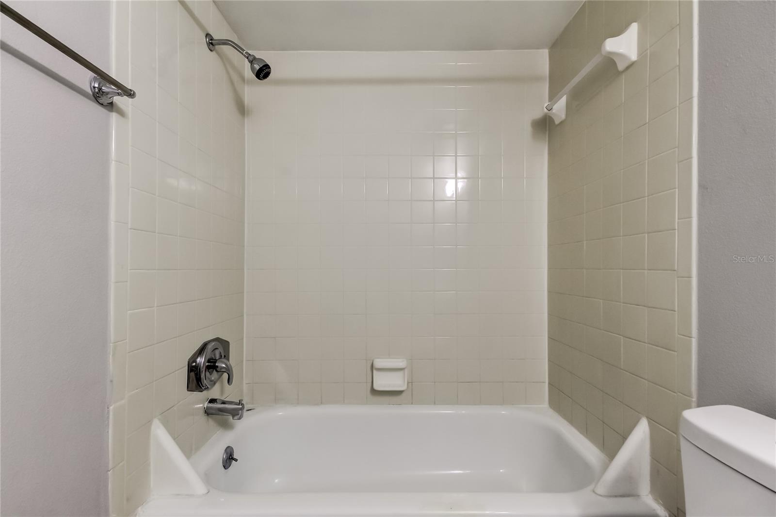 Image 33 of 42 For 5023 Terrace Palms Circle 201