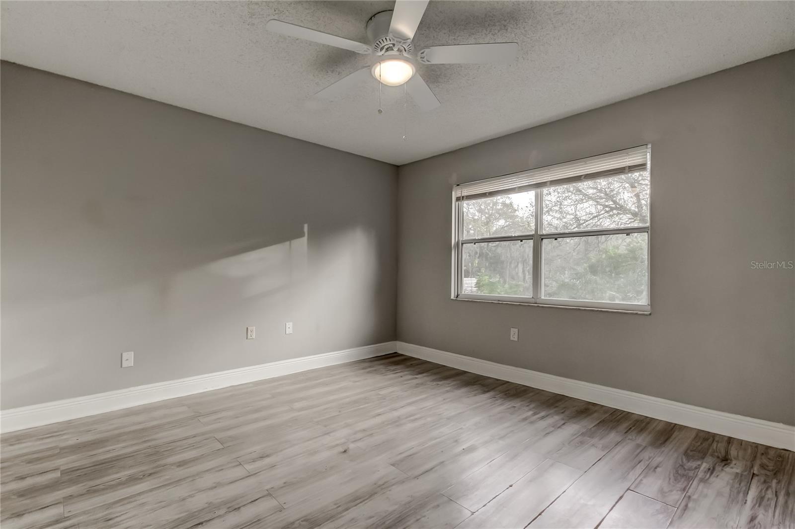 Image 7 of 42 For 5023 Terrace Palms Circle 201