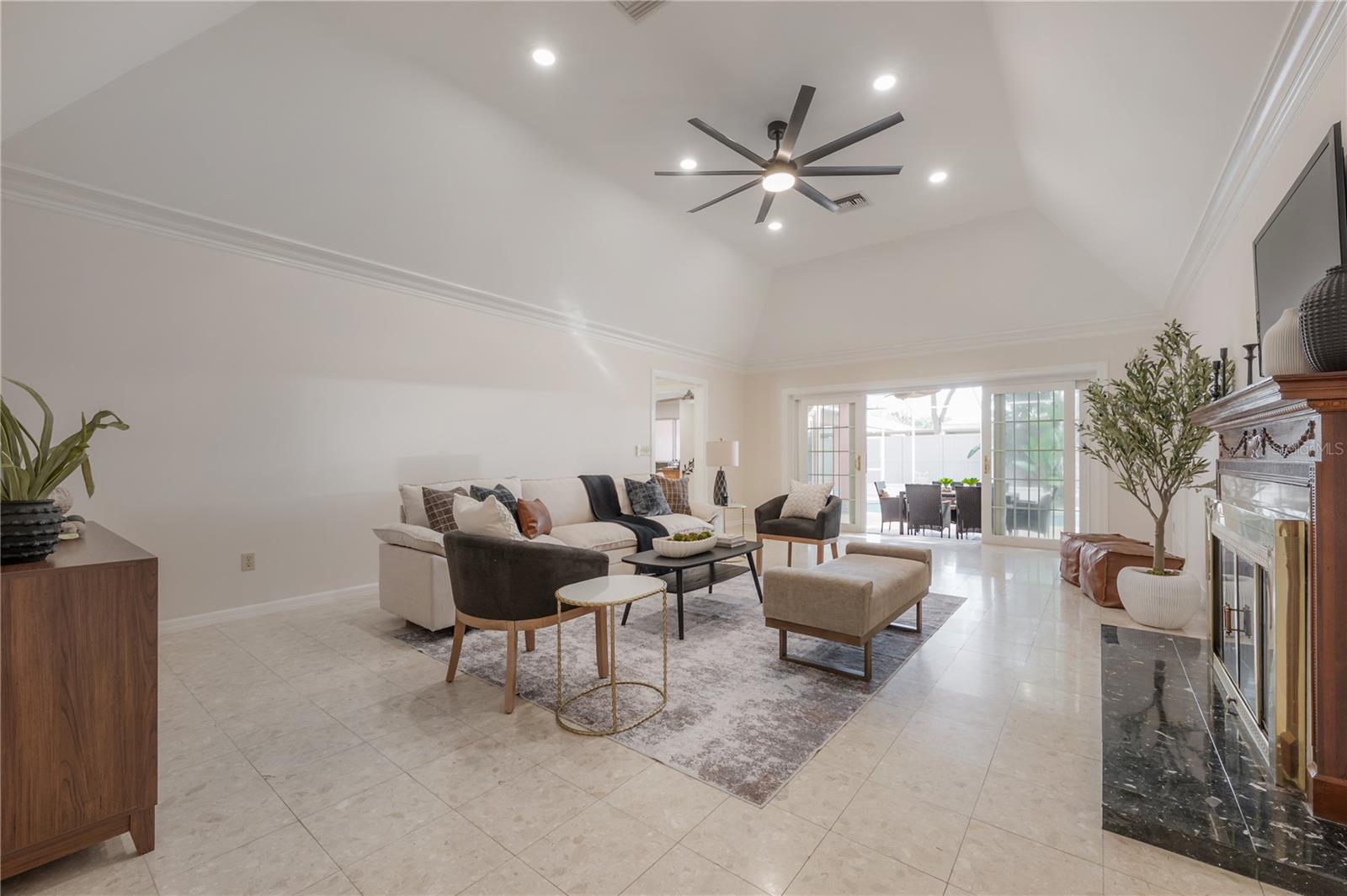 Image 10 of 82 For 2908 Whittington Place