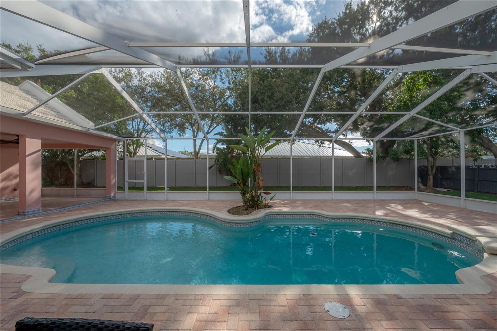 Image 33 of 82 For 2908 Whittington Place