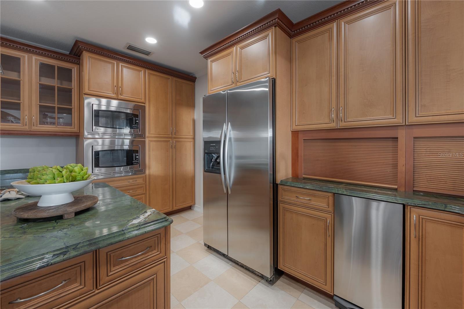 Image 38 of 82 For 2908 Whittington Place