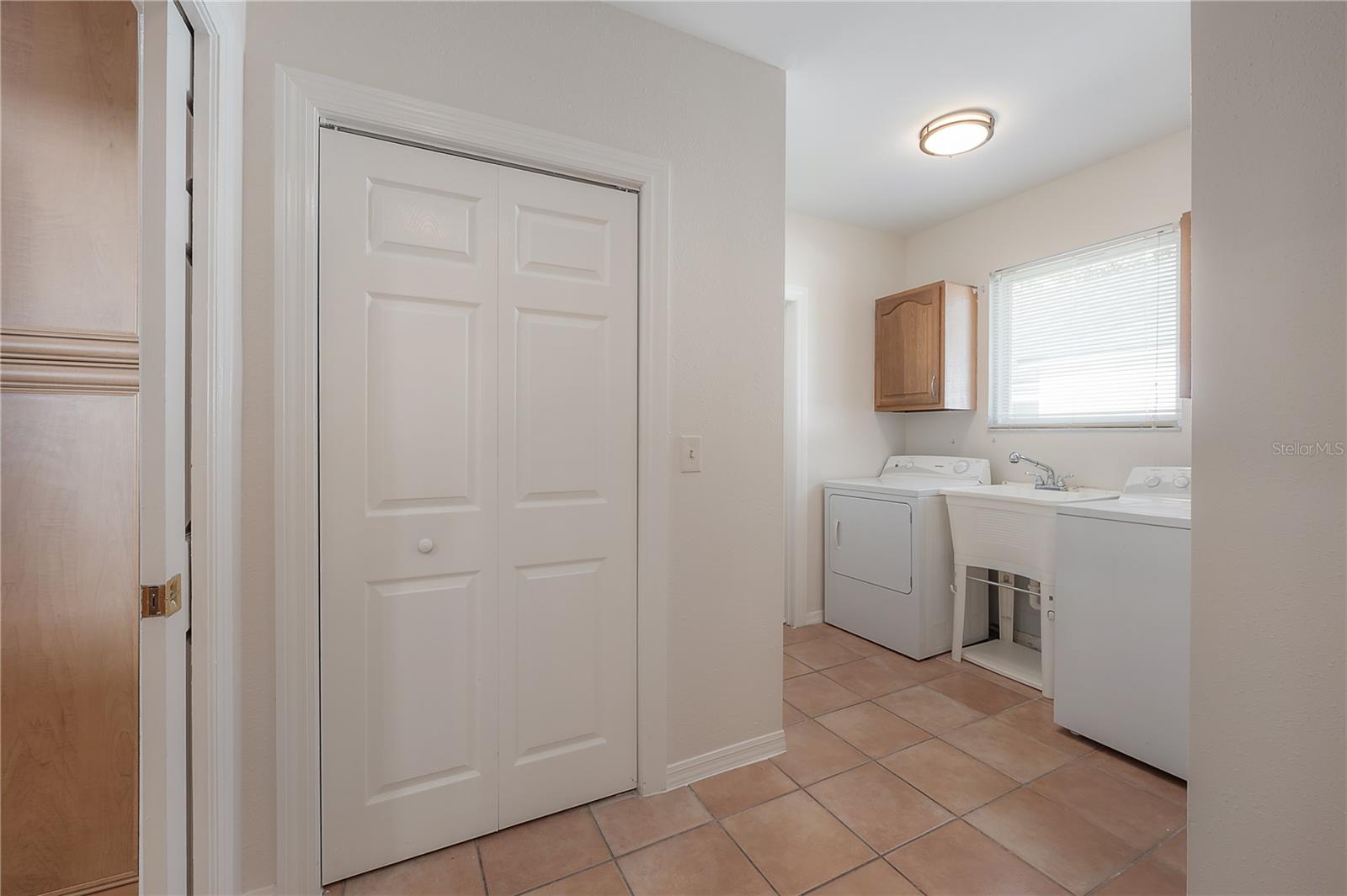 Image 59 of 82 For 2908 Whittington Place