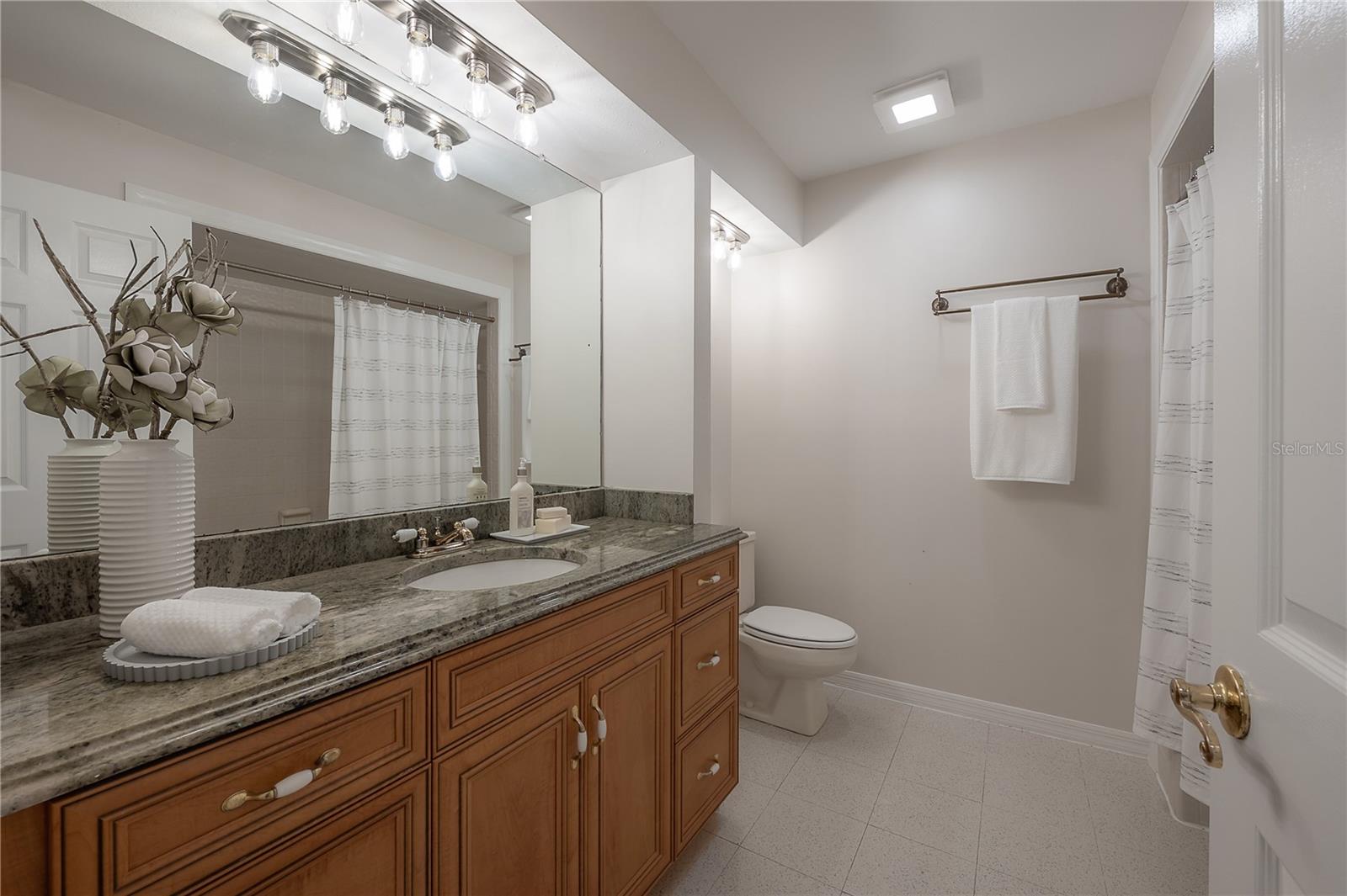 Image 70 of 82 For 2908 Whittington Place