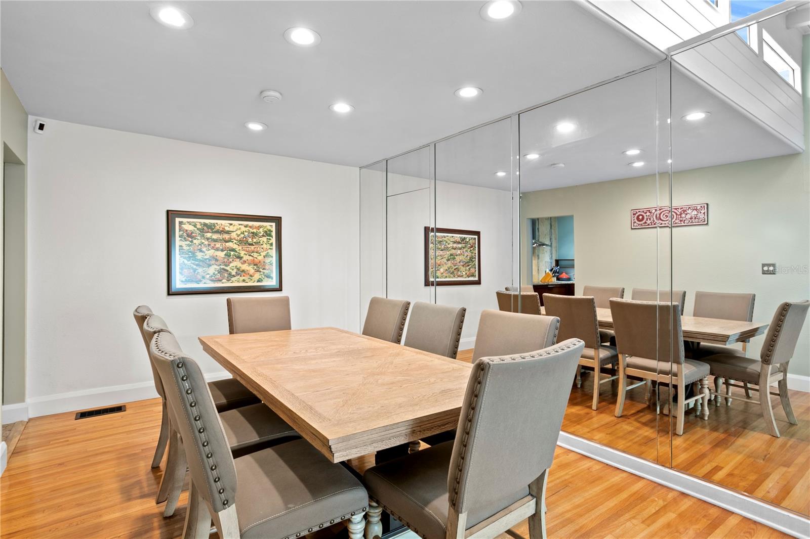 Image 11 of 47 For 5101 Platt Street