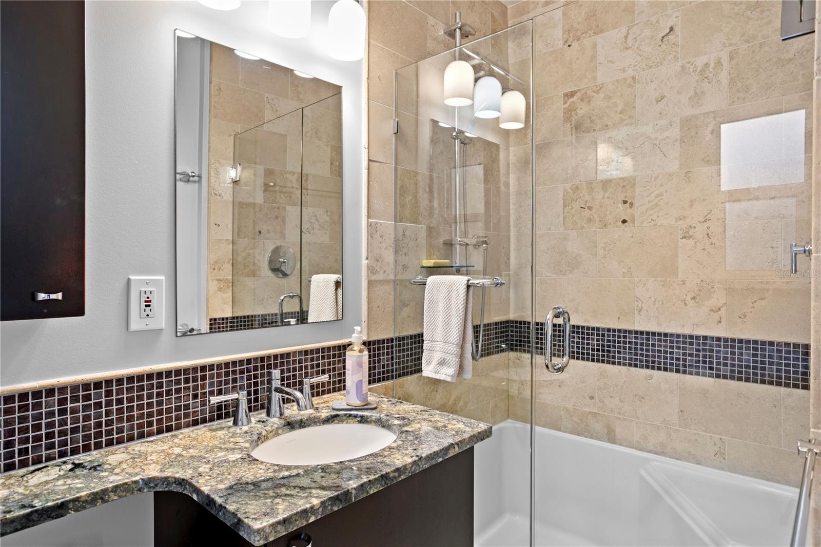 Image 15 of 47 For 5101 Platt Street